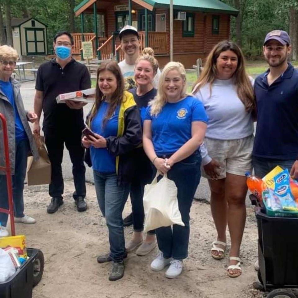 Neighbors Being Human volunteers